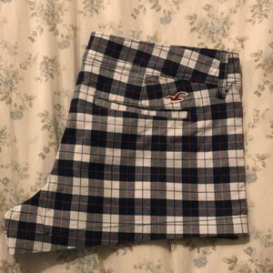 Hollister short shorts!